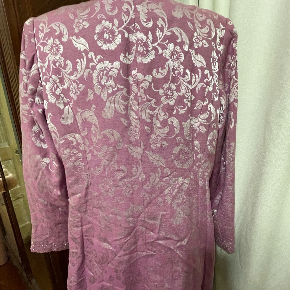 3 Piece Wm suit. Linen- cotton blend. Rose/lavender color. EUC. So feminine. - Picture 11 of 16